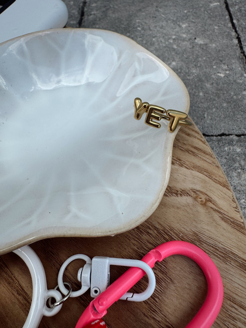 Adjustable “Yet” Ring in Gold
