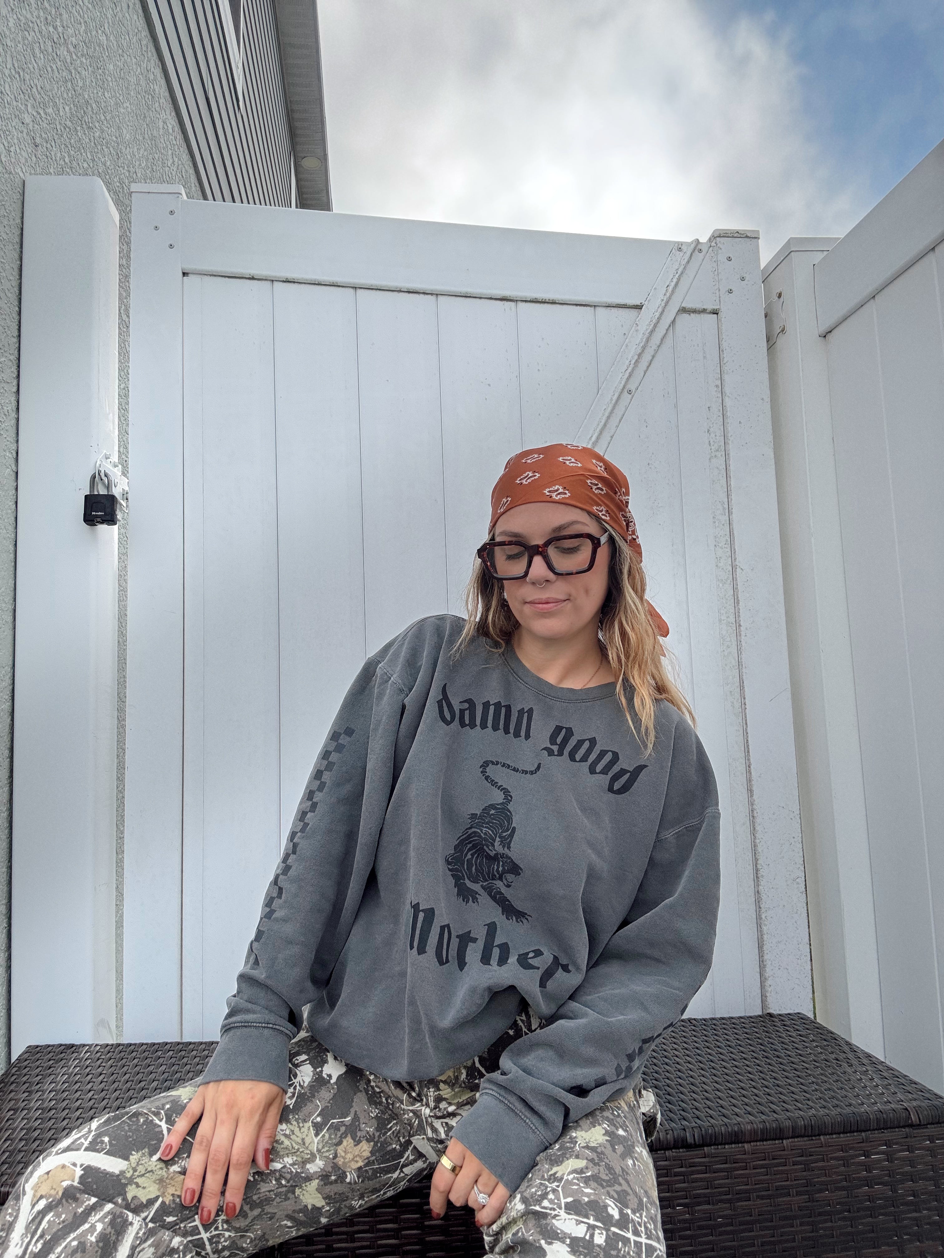 Unisex Comfort Colors "Damn Good" Crewneck